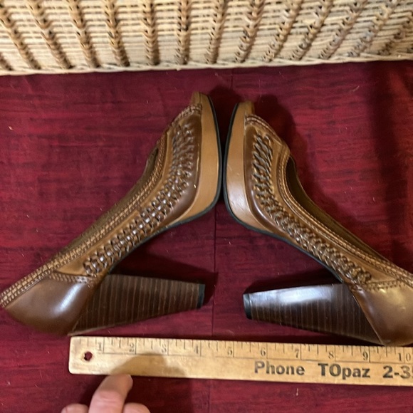 American eagle 4” heel open tie basket weave shoes - Picture 7 of 12